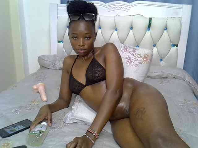 Prettycherry webcam