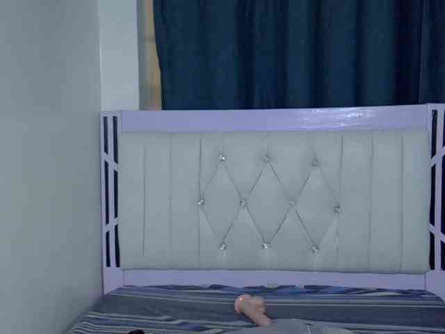 Prettycherry webcam