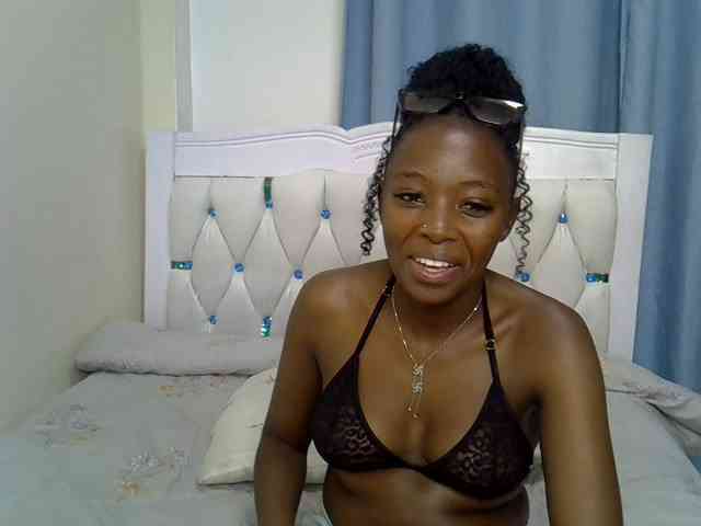 Prettycherry webcam
