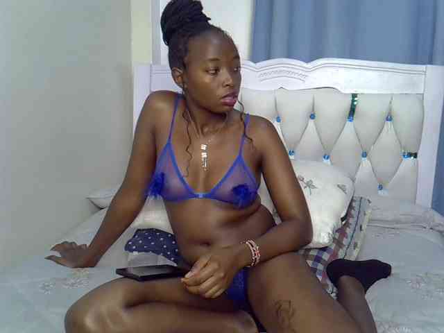 Prettycherry webcam