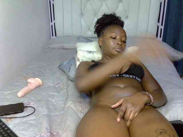 Prettycherry webcam