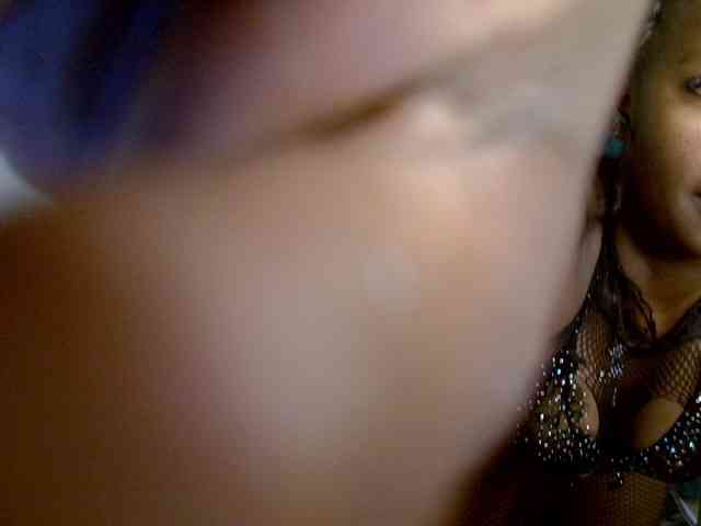 Prettycherry webcam