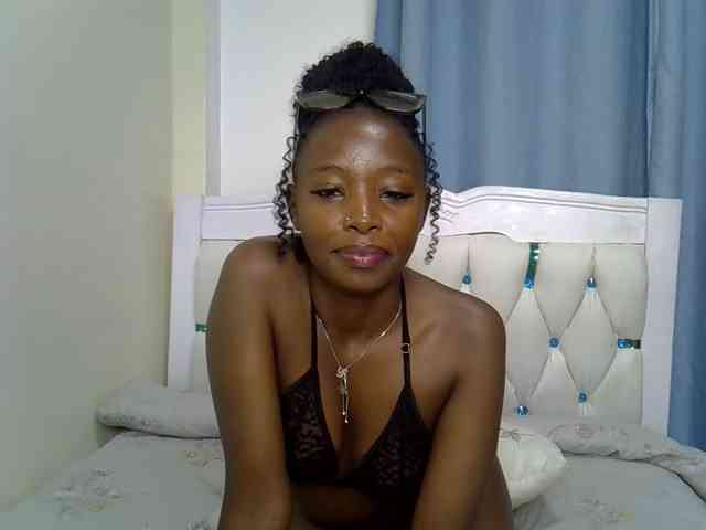 Prettycherry webcam