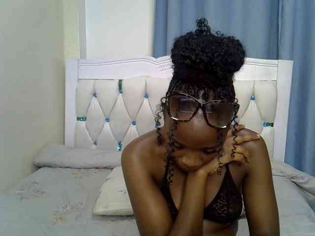 Prettycherry webcam