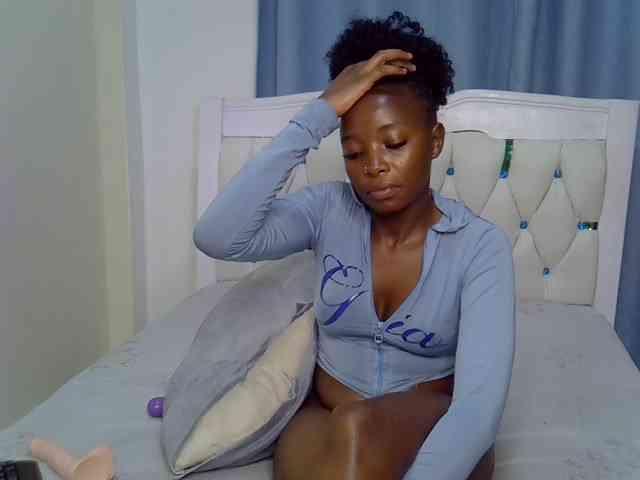 Prettycherry webcam