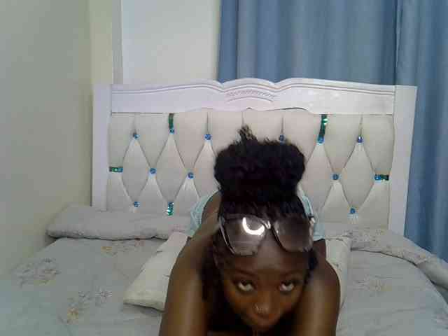 Prettycherry webcam