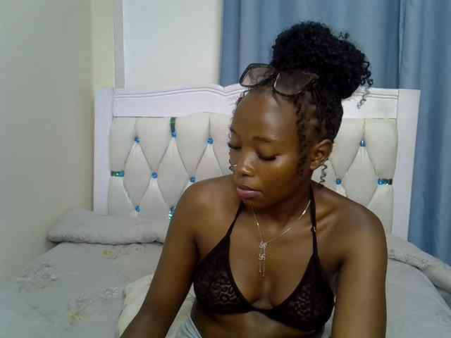 Prettycherry webcam