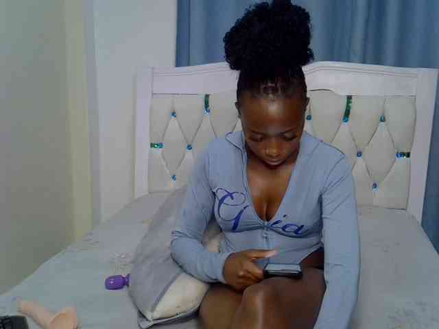 Prettycherry webcam