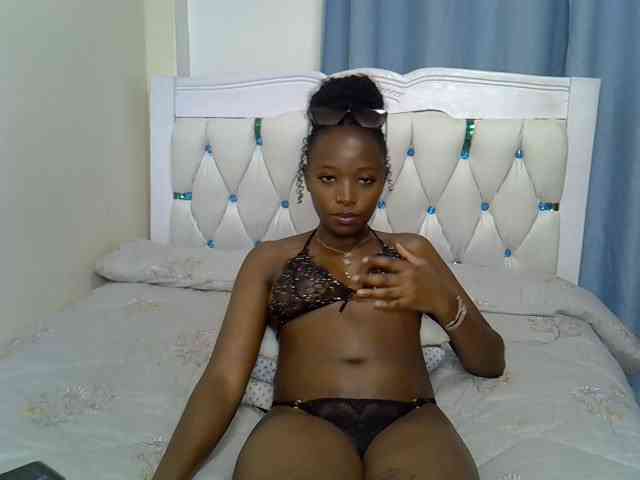 Prettycherry webcam
