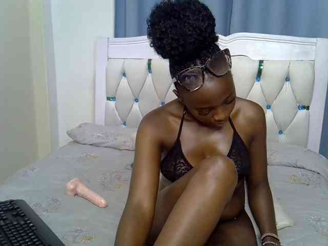 Prettycherry webcam