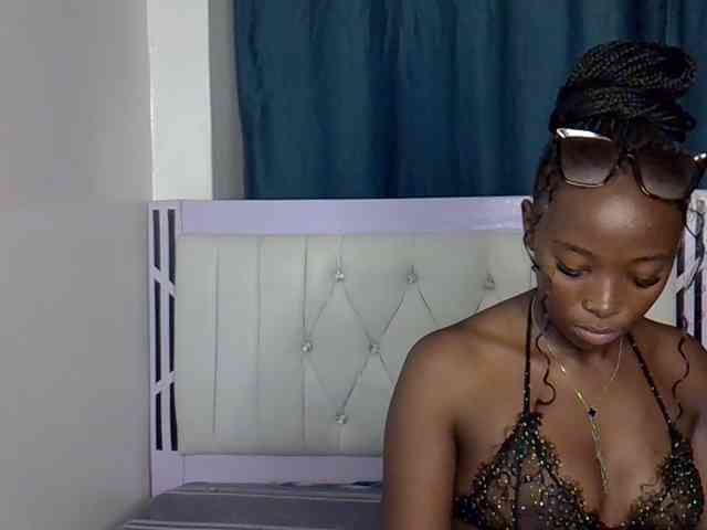 Prettycherry webcam