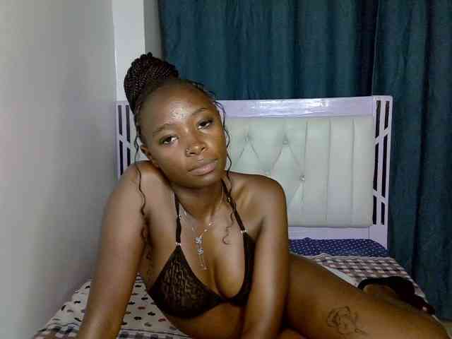 Prettycherry webcam
