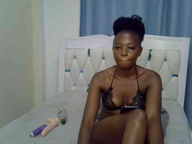 Prettycherry webcam
