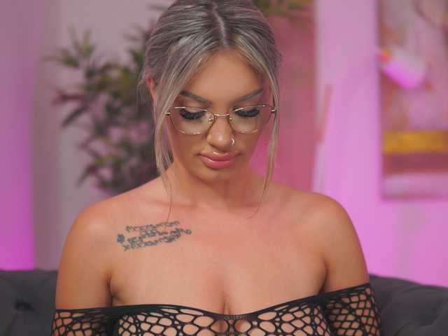 tiaraveil live sex