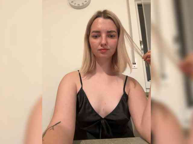 Amina76533BB webcam