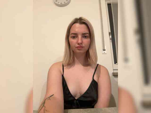 Amina76533BB webcam