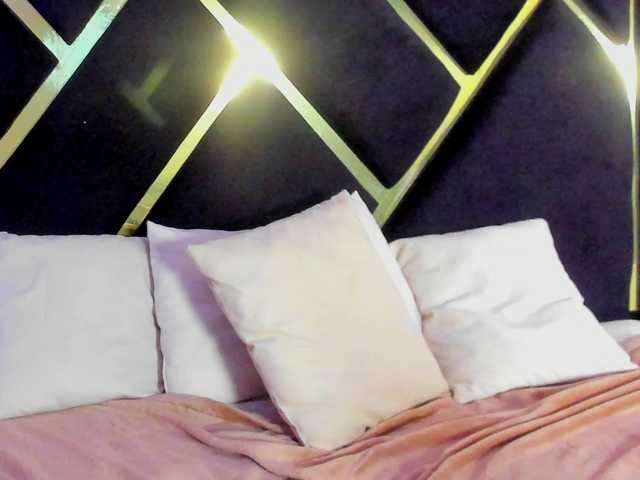 Scarlett-Moon3 live cam on BongaCams