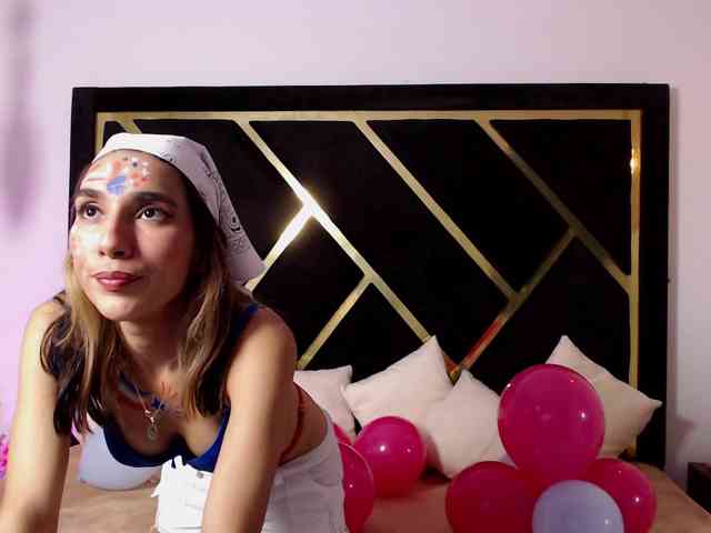Scarlett-Moon3 webcam