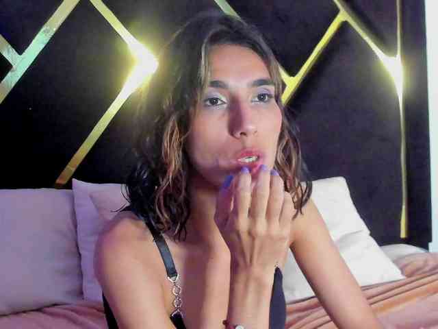 Scarlett-Moon3 webcam