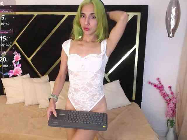 Scarlett-Moon3 webcam