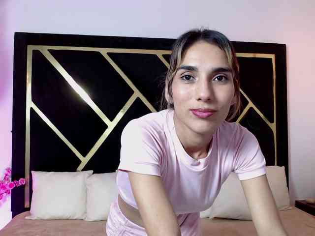 Scarlett-Moon3 webcam