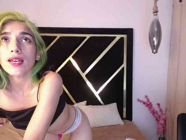 Scarlett-Moon3 webcam