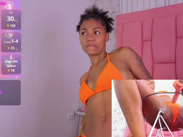 emelysweett live cam on BongaCams