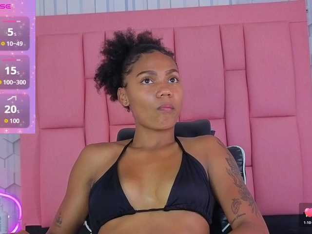 emelysweett live cam on BongaCams