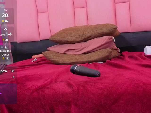 emelysweett live cam on BongaCams
