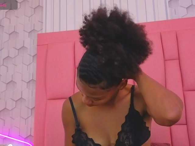 emelysweett live cam on BongaCams