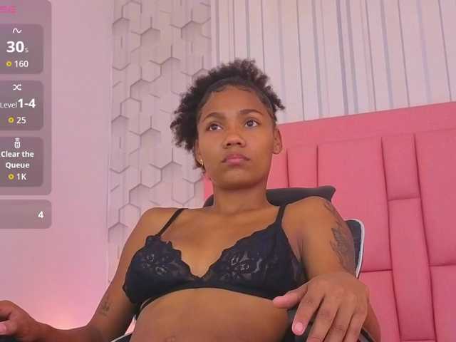 emelysweett live cam on BongaCams