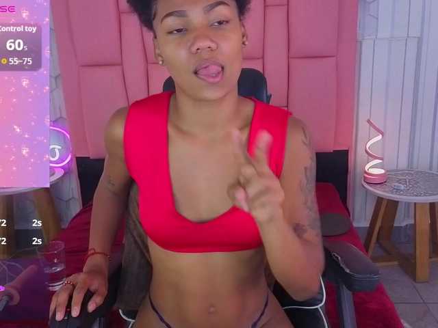 emelysweett live cam on BongaCams