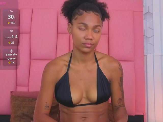 emelysweett live cam on BongaCams