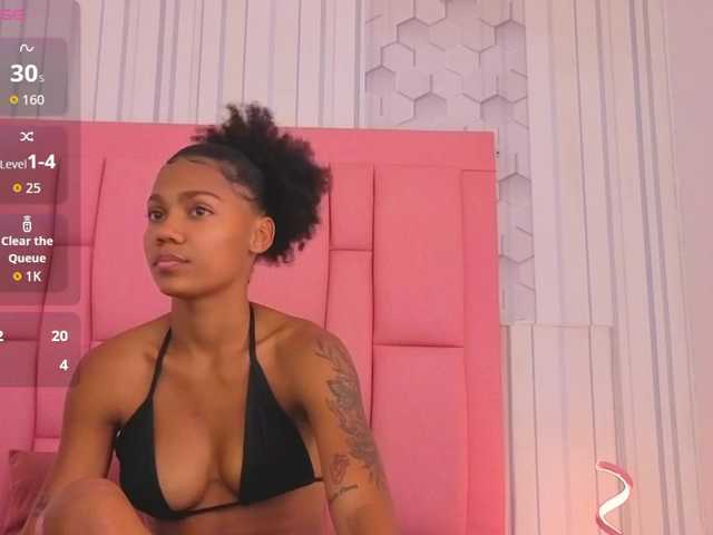 emelysweett live cam on BongaCams