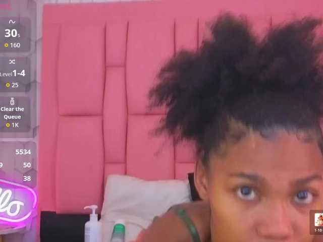 emelysweett live cam on BongaCams