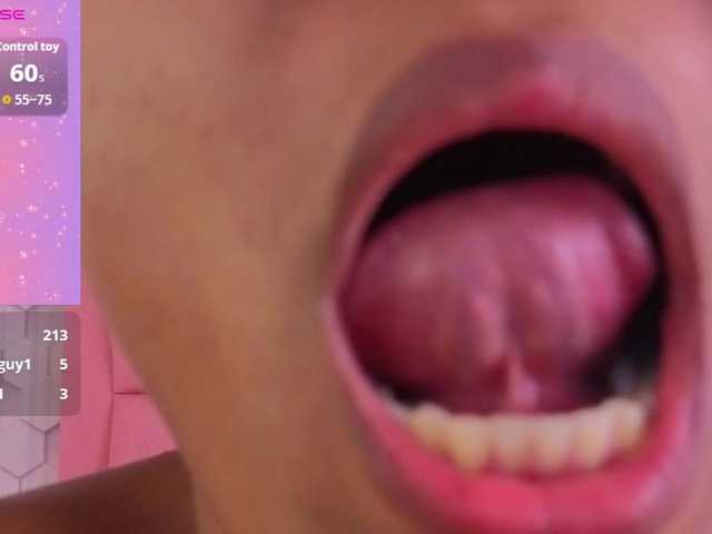 emelysweett live cam on BongaCams