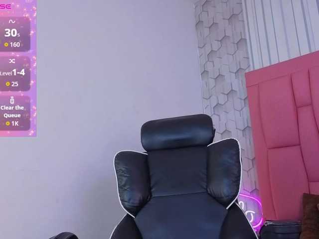 emelysweett live cam on BongaCams