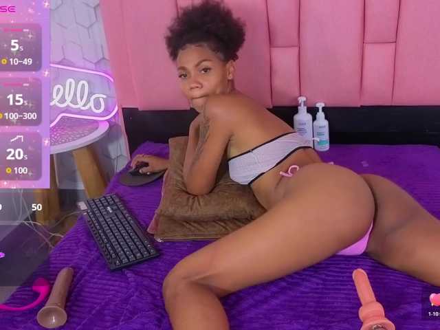 emelysweett live cam on BongaCams