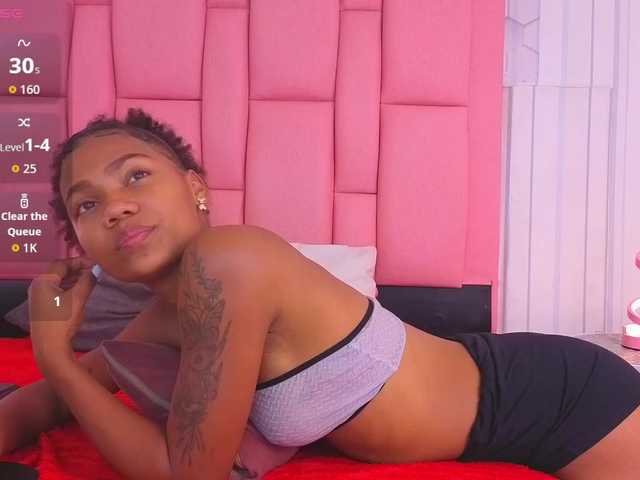 emelysweett live cam on BongaCams