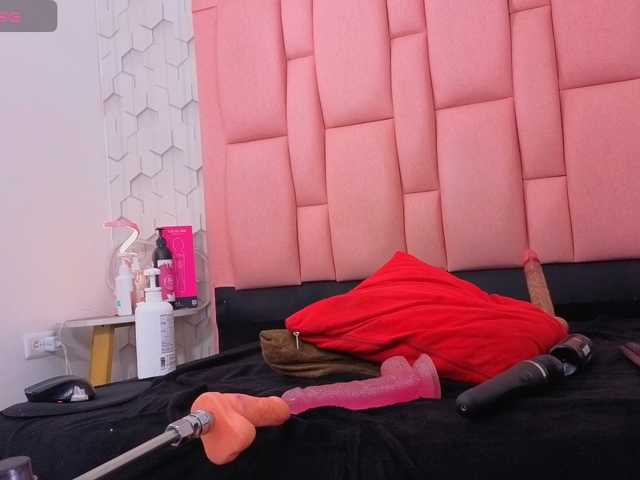 emelysweett live cam on BongaCams