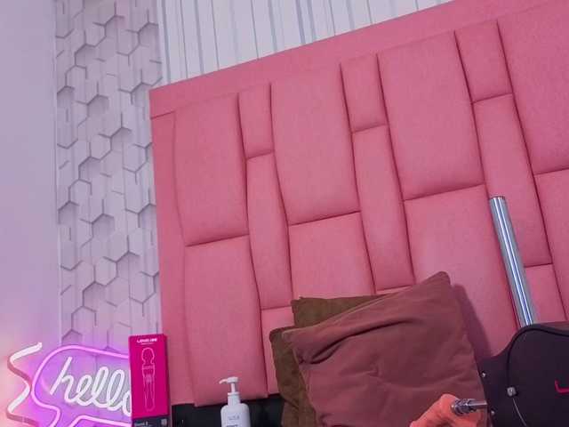 emelysweett live cam on BongaCams