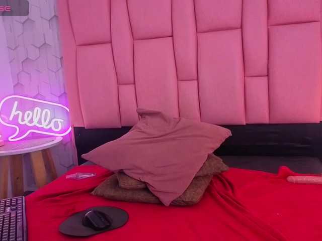emelysweett live cam on BongaCams