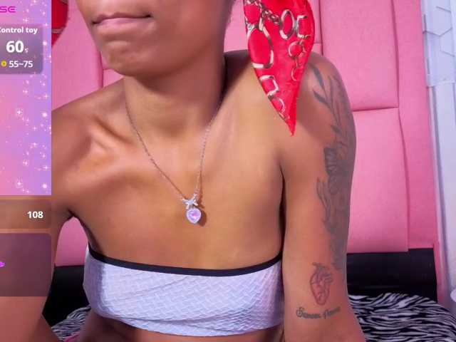 emelysweett live cam on BongaCams
