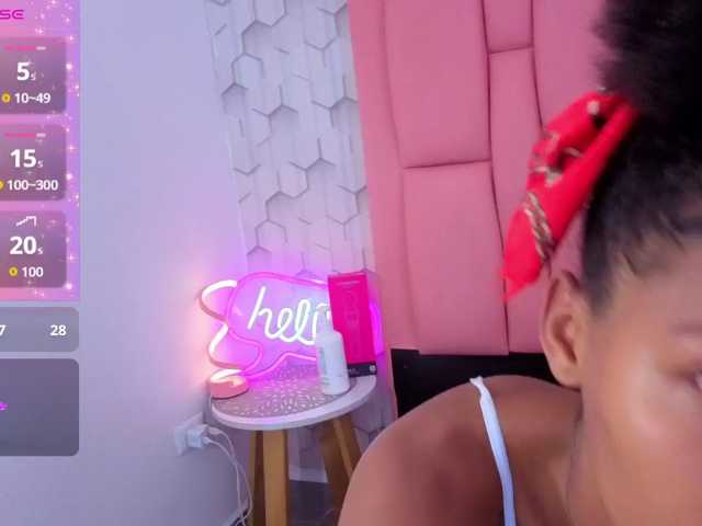 emelysweett live cam on BongaCams