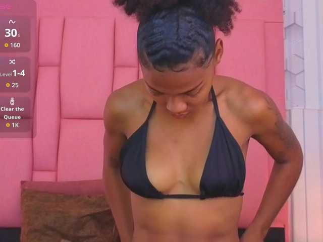 emelysweett live cam on BongaCams