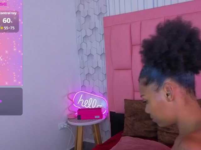 emelysweett live cam on BongaCams