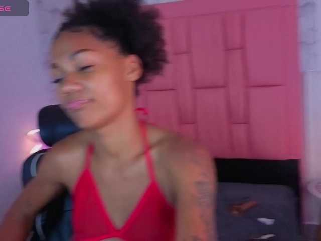 emelysweett live cam on BongaCams