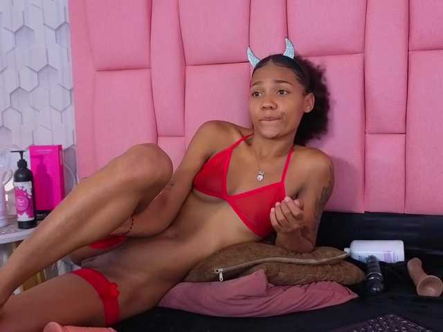 emelysweett live cam on BongaCams