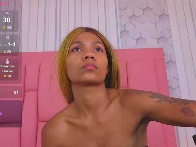 emelysweett live cam on BongaCams