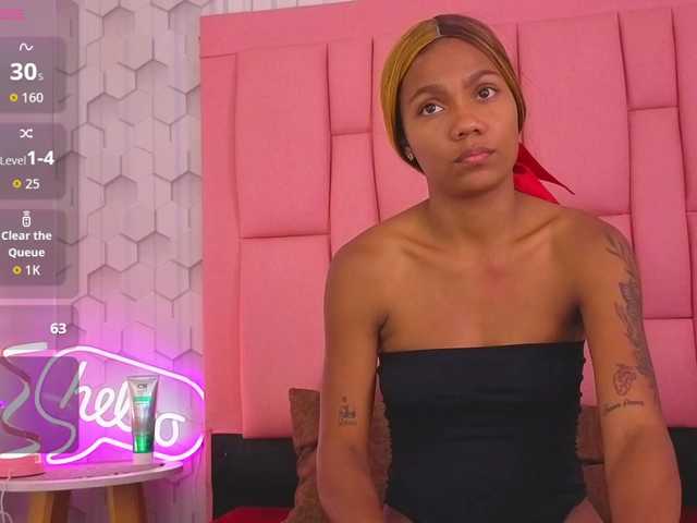 emelysweett live cam on BongaCams